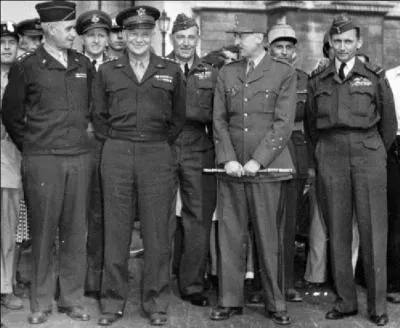 Le 26 mai, une bataille commence. Mme si cette bataille se termine par le retrait des forces allies elle ne fait que montrer une fin prochaine de la prsence des Allemands en Afrique du nord approche. Quelle est cette bataille ?