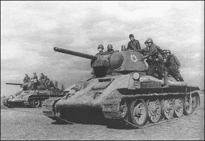  la suite de l'crasante dfaite de Stalingrad, les Allemands se mettront  reporter la cause de cet chec sur les armes hongroises, roumaines et italiennes. Outrs par cet gosme tout en demeurant ralistes quant  l'avenir de cette guerre et du vrai visage de l'Allemagne nazie, nombre de pays  allis  de l'Allemagne vont alors prendre des mesures  son encontre. Quelles sont-elles ?