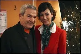 Dans  Nos chers voisins ftent Nol , quelle tait le rle de Virginie Hocq ?