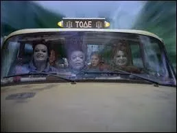 Quelles indications les sorcires grises donnent-elles  Percy sur la Toison d'or ?