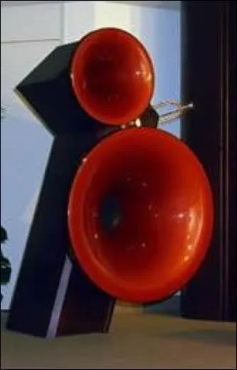 Dernier n de la marque Acapella, voici le Sphaeron : il intgre un compresseur-modulateur et deux auvents lectro-acoustiques.