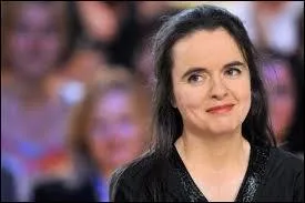 Amlie Nothomb est ne  Bruxelles et partage sa vie entre la France et la Belgique. Certains prtendent qu'elle a acquis la nationalit franaise. Est-ce vrai ?