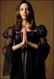 Quelle est la poupe qui n'a pas le droit de voir Drusilla manger dans Attaque  Sunnydale  ?