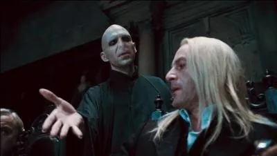 D'autres Mangemorts n'ont pas t condamns mais gracis par le Magenmagot. Quelle excuse Lucius Malefoy a-t-il invoqu pour pouvoir chapper aux geles d'Azkaban ?