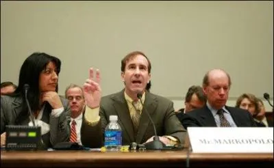 Bernard Madoff a t arrt en dcembre 2008. Un financier amricain, Harry Markopolos, avait pourtant averti les autorits ds...