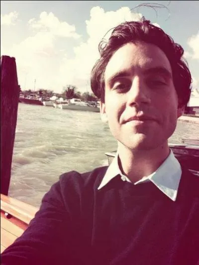 Quel morceau de phrase n'�tait pas dans la chanson  Popular Song  ?