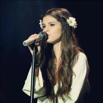 Quel est le nom de sa petite soeur ?