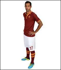 Faisons un dtour par la capitale Rome, avec l'AS Roma et le coach franais Rudi Garcia. Miralem Pjanic est un des artisan de la magnifique saison de la Louve. Mais avant, il jouait pour :