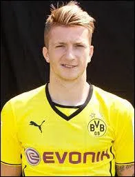 Au Borussia Dortmund, Marco Reus est un des cadres du club. Toujours excellent, il est tincelant sur son ct gauche offrant un paire magnifique avec Robert Lewandowski  son club. Avant de jouer pour Dortmund, o a volu Reus ?