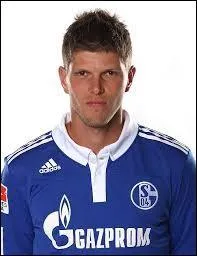 Passons au rival,  Gelsenkirchen, avec Schalke 04 et leur excellent buteur Klaas-Jan Huntelaar, ancien avant centre de(u) :