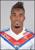 A l'Olympique lyonnais, Alexandre Lacazette ralise sa meilleure saison en pointe de l'attaque lyonnaise. Mais avant de se retrouver chez les Gones, sous quel maillot a-t-on pu le voir ?