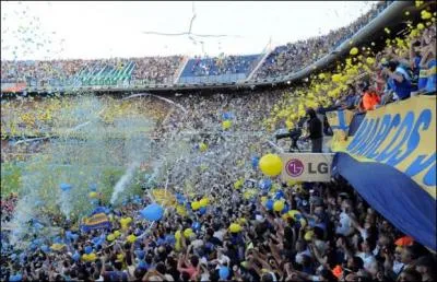 Par contre, sur cette photo, notre petit reporter voit la vie en bleu !