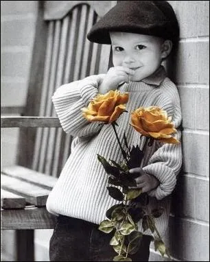 Qui chantait  Petit, n'coute pas ton pre partir, va-t-en jouer dans le jardin   ?