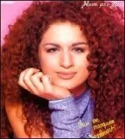 Elle, tu l'oublieras. Qui est-elle ?