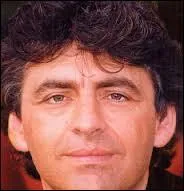 Souvent, je pense  vous madame avec cette chanson. Qui est-il ?