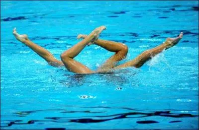 Quel est le matriel de natation synchronise en comptition ?