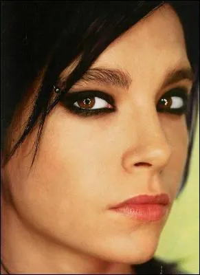 Bill a-t-il une copine?