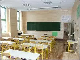 Chuck Norris ne s'est jamais rendu  l'cole. Chuck Norris...