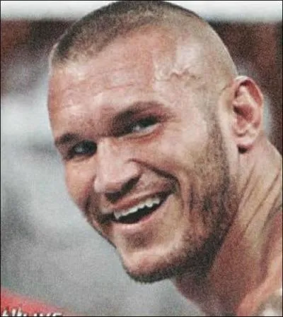 Quelle diva de la WWE a t dsigne comme trs volage par Randy Orton ?