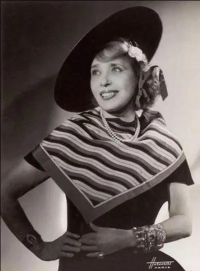 Son vritable patronyme est Jeanne Bourgeois, elle est ne  Enghien-les-Bains !