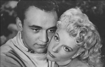 Il a tourn dans plus de 120 films, il fut galement le hros de la srie tlvise  Rocca  !