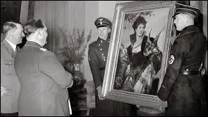 L'Italie la gagne en 1938 ; mais vient la guerre 40/45 ; Barassi vice prsident de la FIFA cache le trophe :