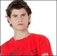 A quelle srie a-t-il particip en 2003 ?