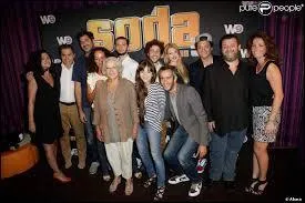 Comment s'appellent ses deux meilleurs amis dans sa srie ?