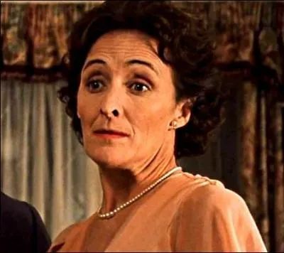 Comment le visage de cette dame est-il dcrit dans les livres ?