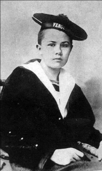 L'crivaine Isabelle Eberhardt (1877-1904) eut une vie courte et mouvemente : fille illgitime d'une noble russe d'origine allemande et d'un pre anarchiste n en Armnie, elle devient franaise en se mariant avec un franais d'origine algrienne.