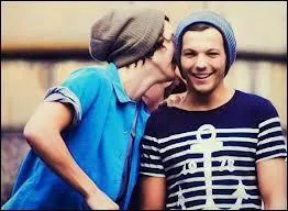 Qui est la proie des blagues de Louis et Harry ?