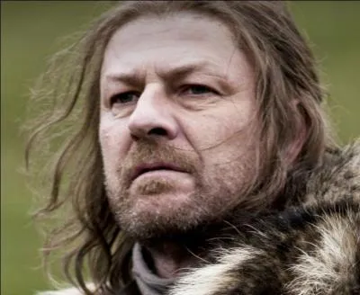 Eddard  Ned  Stark est dcapit sur l'ordre de...