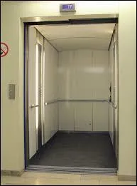 Quelle tour a les ascenseurs les plus rapides du monde ?