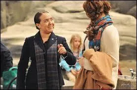 Comment s'appelle l'ennemie de la famille Ross ?