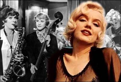 Deux musiciens de jazz au chmage tombent amoureux d'une ravissante et blonde crature prnomme Alouette ...
