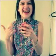 A-t-elle une sur ou un frre ?