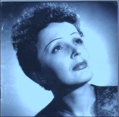 En 1951, Edith Piaf a interprt :