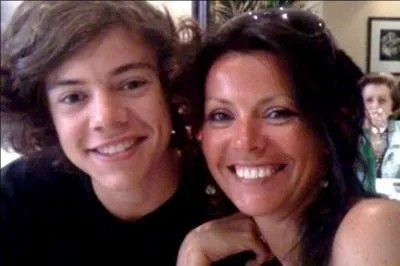 Comment la maman d'Harry s'appelle-t-elle ?