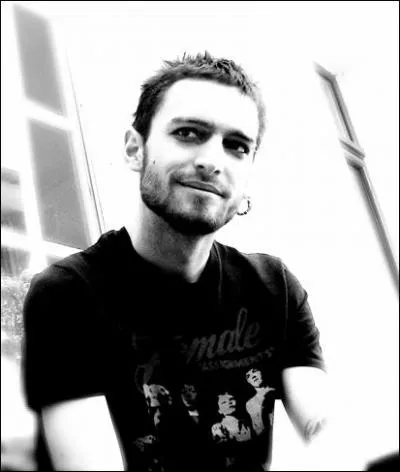 Qui est ce chanteur ayant remport l'mission  Nouvelle Star  en 2009 ?