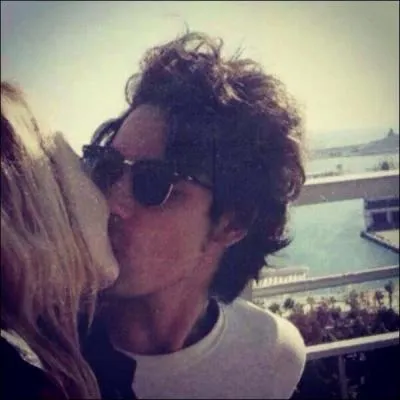 Avec qui sort-elle en 2014 ?