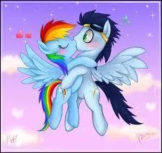 De qui dit-on qu'elle est amoureuse ?