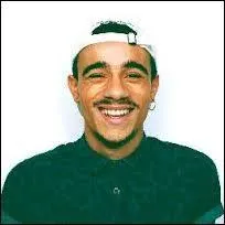 Qui est ce youtubeur qui fait beaucoup de chansons ?