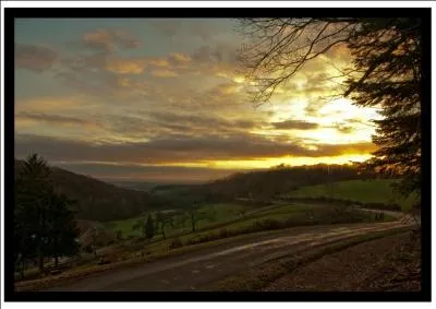 Dans quel dpartement ne pourrez-vous pas aller sans en traverser un autre en partant du dpartement de la Haute-Sane ?