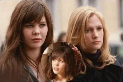 Les deux copines de Lola sont : 