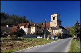 Nous arrivons  Journiac, un village aquitain du dpartement n ...