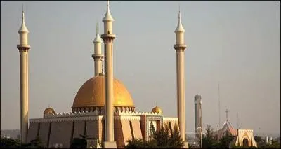 Rpublique fdrale, pays dot d'une nouvelle capitale depuis 1991, la secte islamiste Boko Haram, importantes ressources ptrolires.