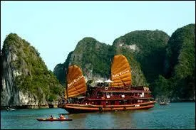 Pninsule indochinoise, pays communiste  parti unique, interventions trangres, la rgion du Tonkin.