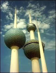 Golfe Arabo-persique, pays envahi par un autre dans les annes 90, monarchie constitutionnelle, l'le de Warbah.