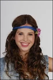 Dans la saison 1 Camila s'habille en