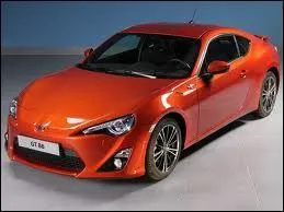 Subaru, Toyota et Scion ont construit trois voitures presque identiques :